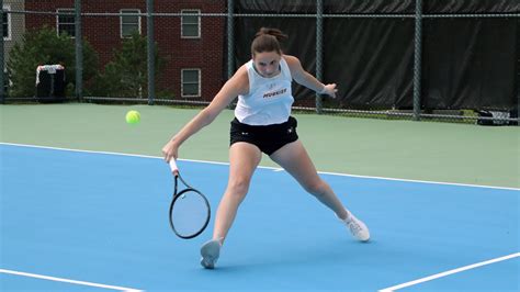 chloe lomans tennis|Husky Tennis Opens 2024.